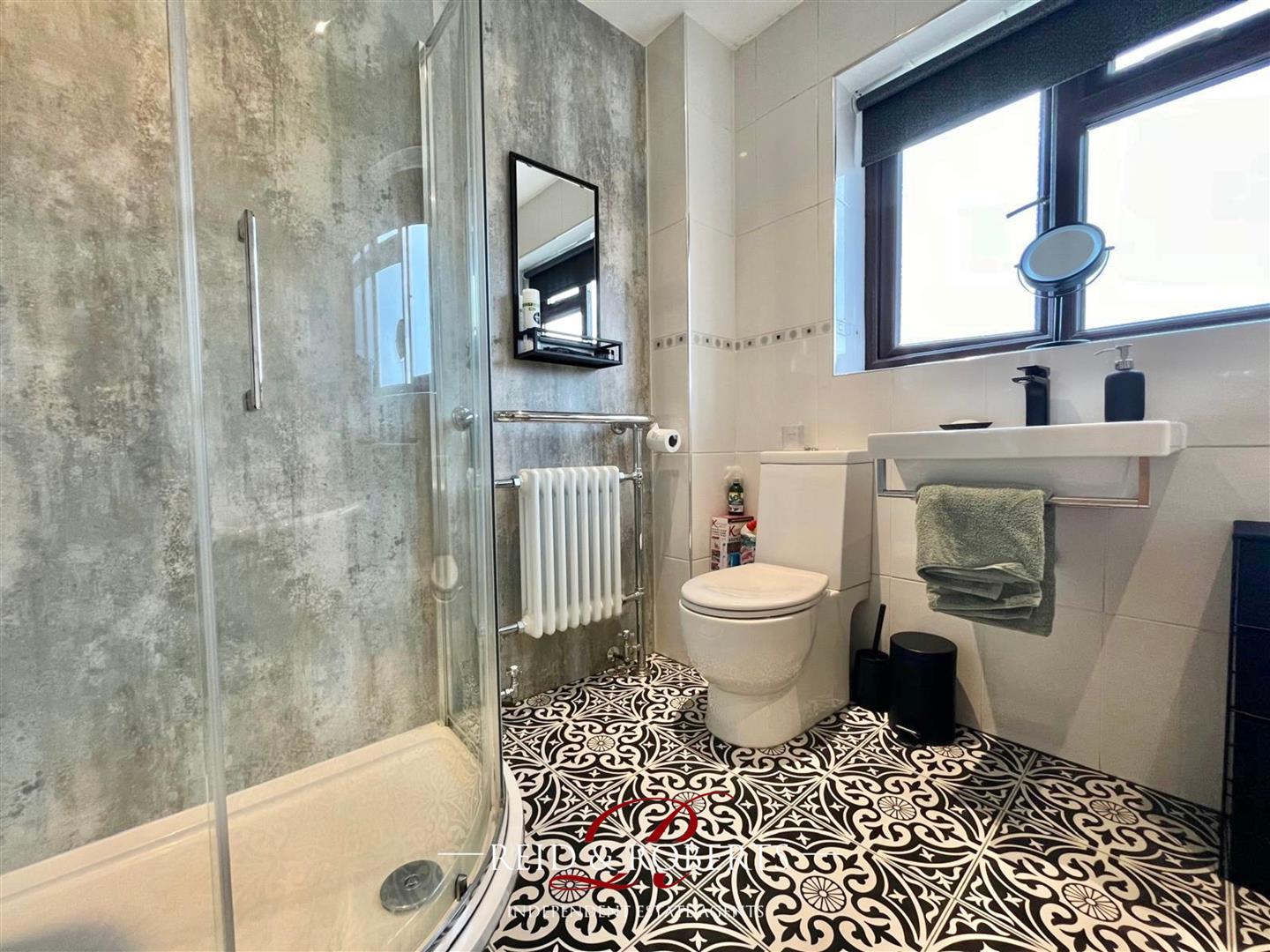 The Links, Wrexham Reid and Roberts